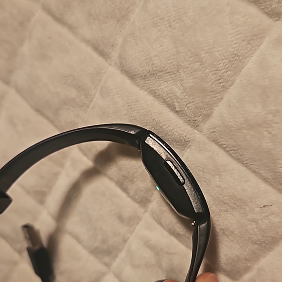 Fitbit Inspire Fitness. - Picture 2 of 6